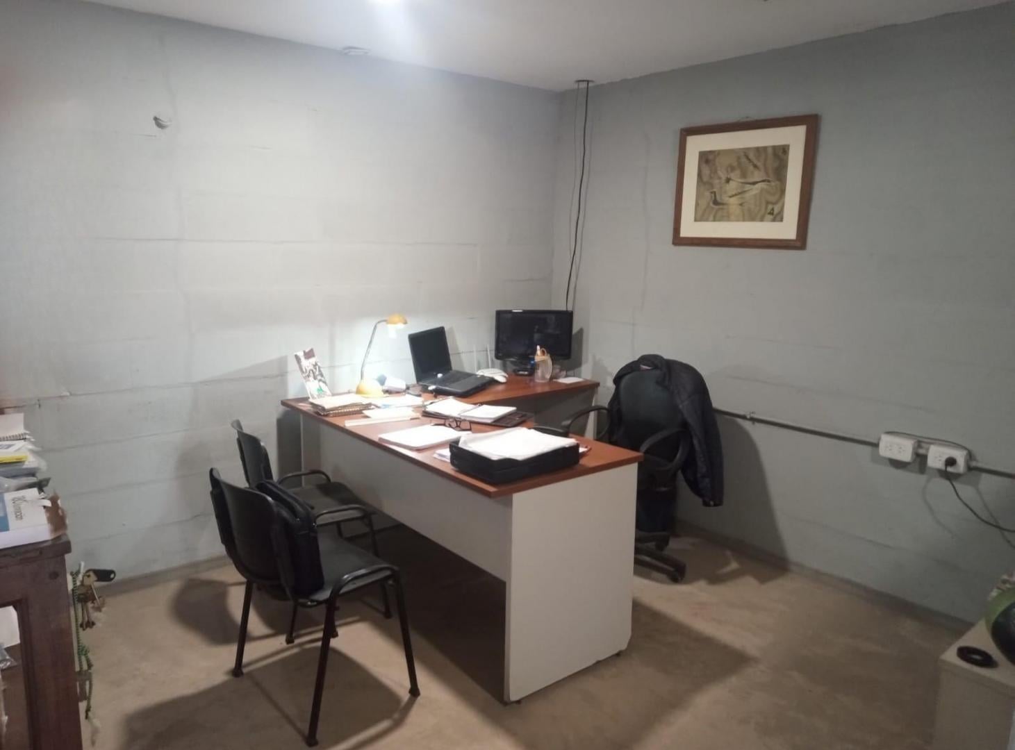Foto de Galpón oficina patio | 220 m² de terreno | Fontana, imagen 3