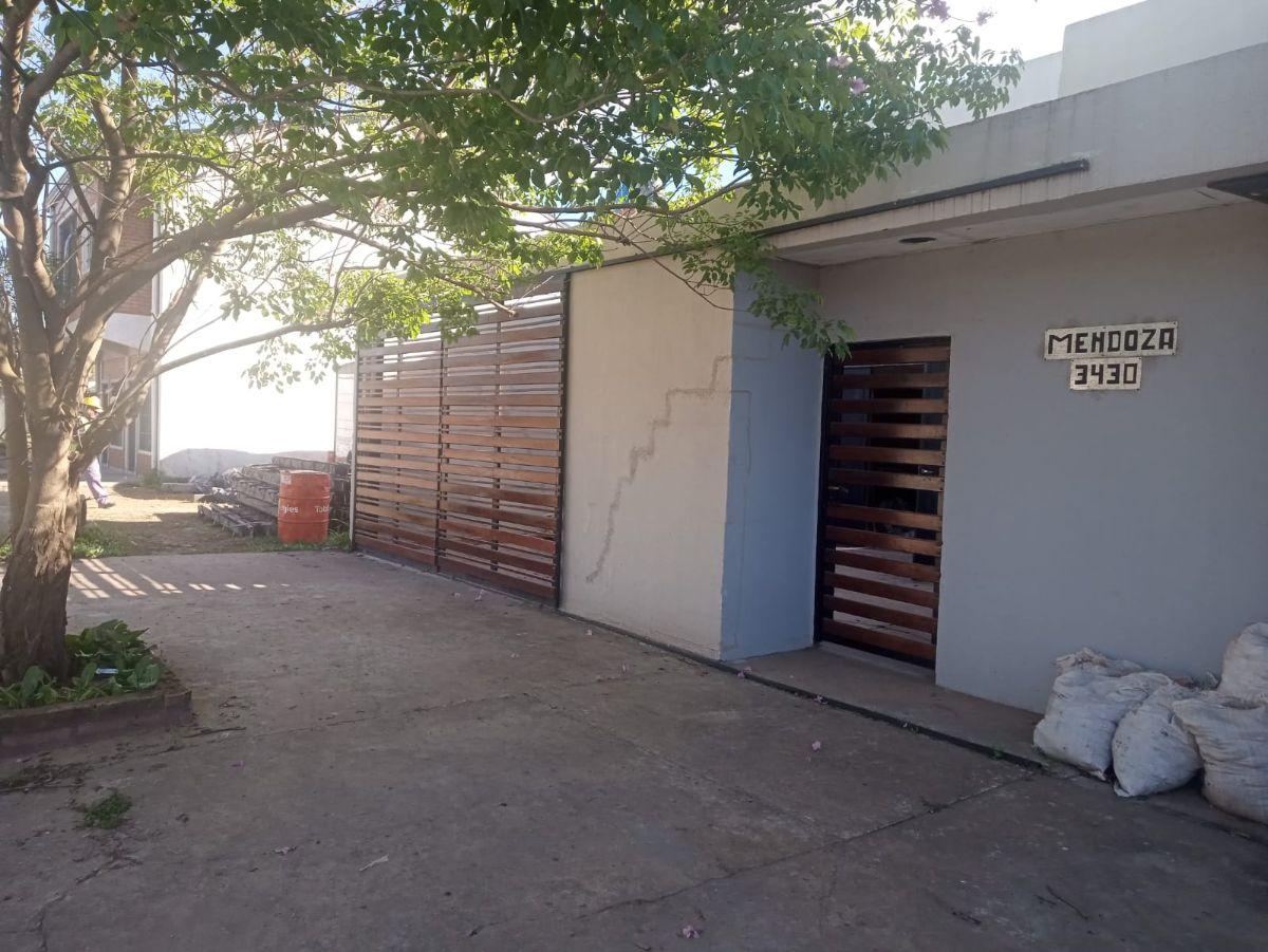Foto de Galpón oficina patio | 220 m² de terreno | Fontana, imagen 2