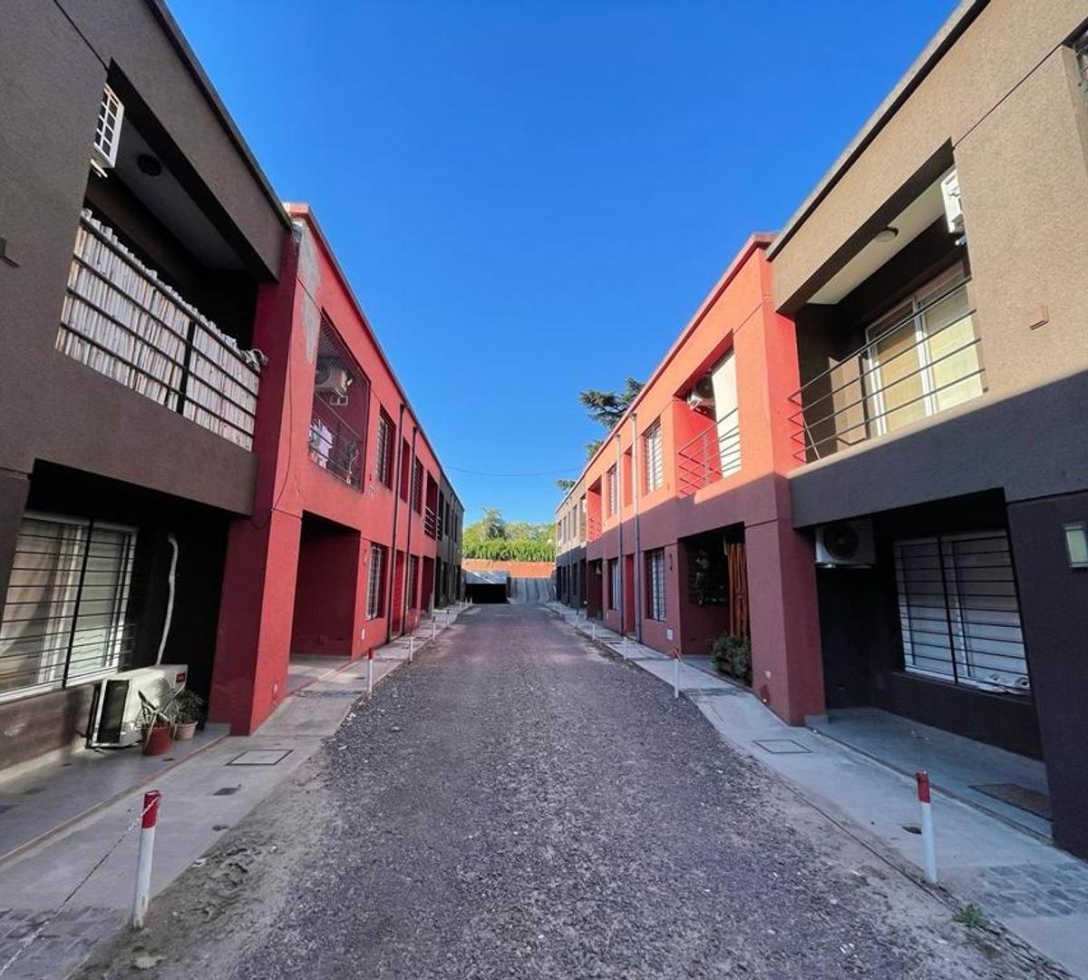 Venta Departamento 2 Ambientes C/ Cochera Cubierta. Muñiz 5
