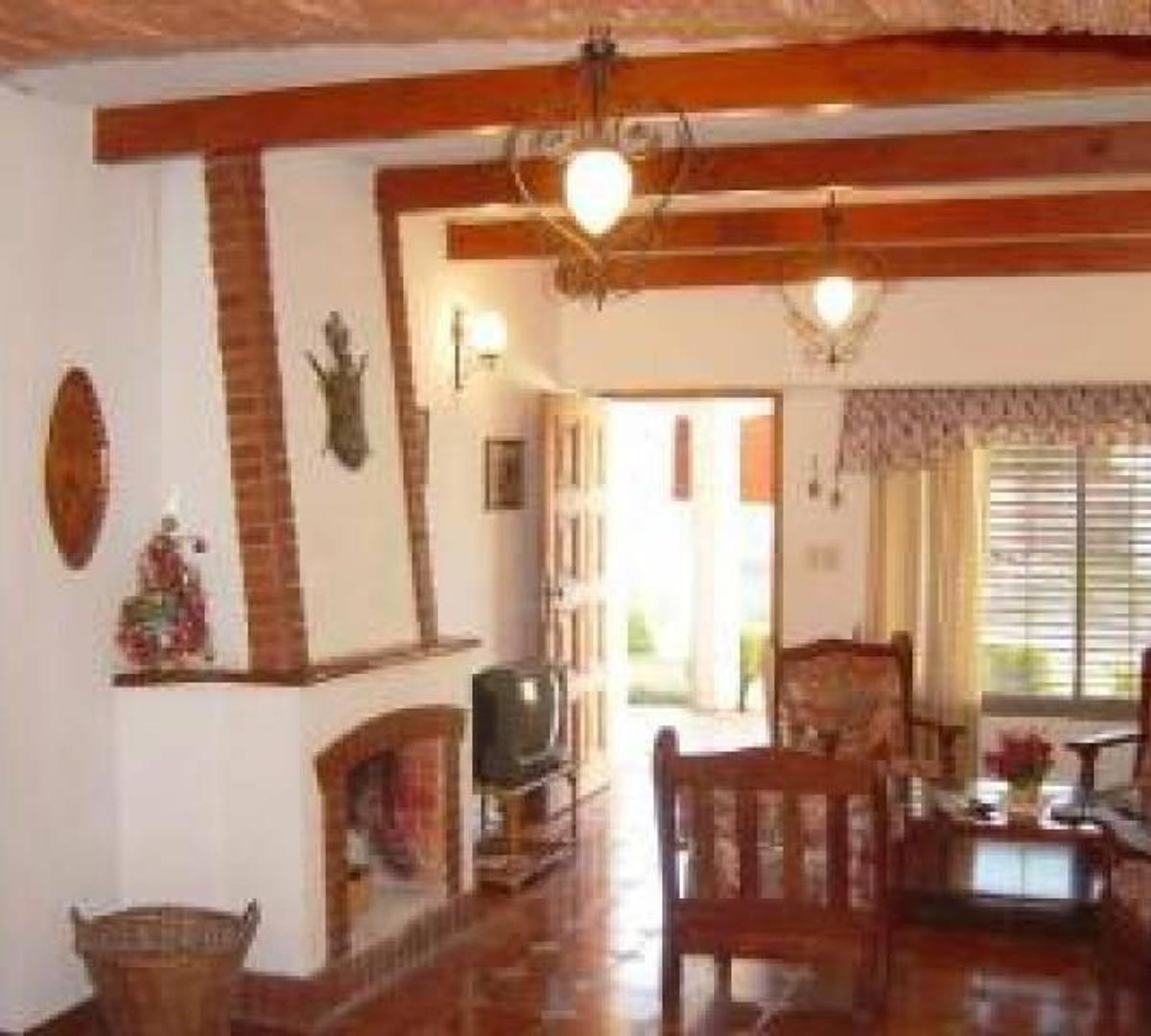 Venta Hermoso Chalet en Mar del Tuyu. a 50 m del Mar! Ap 5