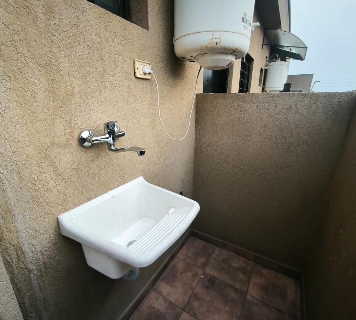 Departamento 2 Ambientes en Venta con Cochera en San Miguel 2