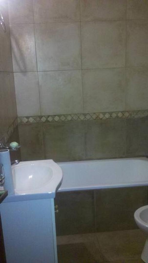 En Venta Departamento 2 Ambientes en Planta Alta con Cochera 5