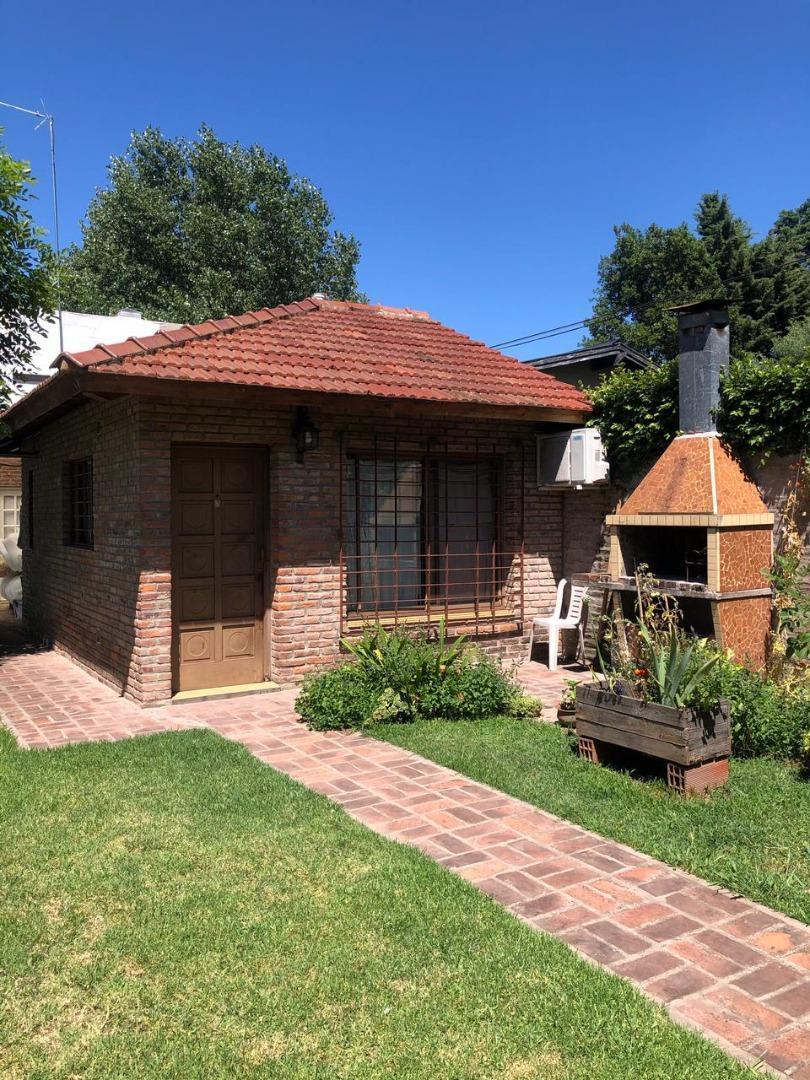 En Venta Casa con Pileta + Departamento - Bº Bello Horizonte 2