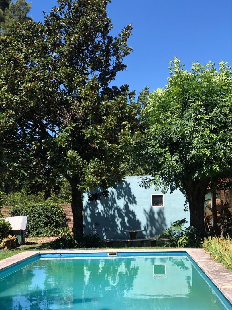 En Venta Casa con Pileta + Departamento - Bº Bello Horizonte 5