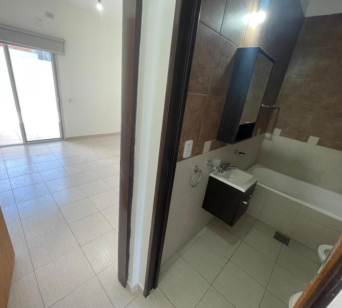 Departamento 2 Ambientes en Venta en José C. Paz 3
