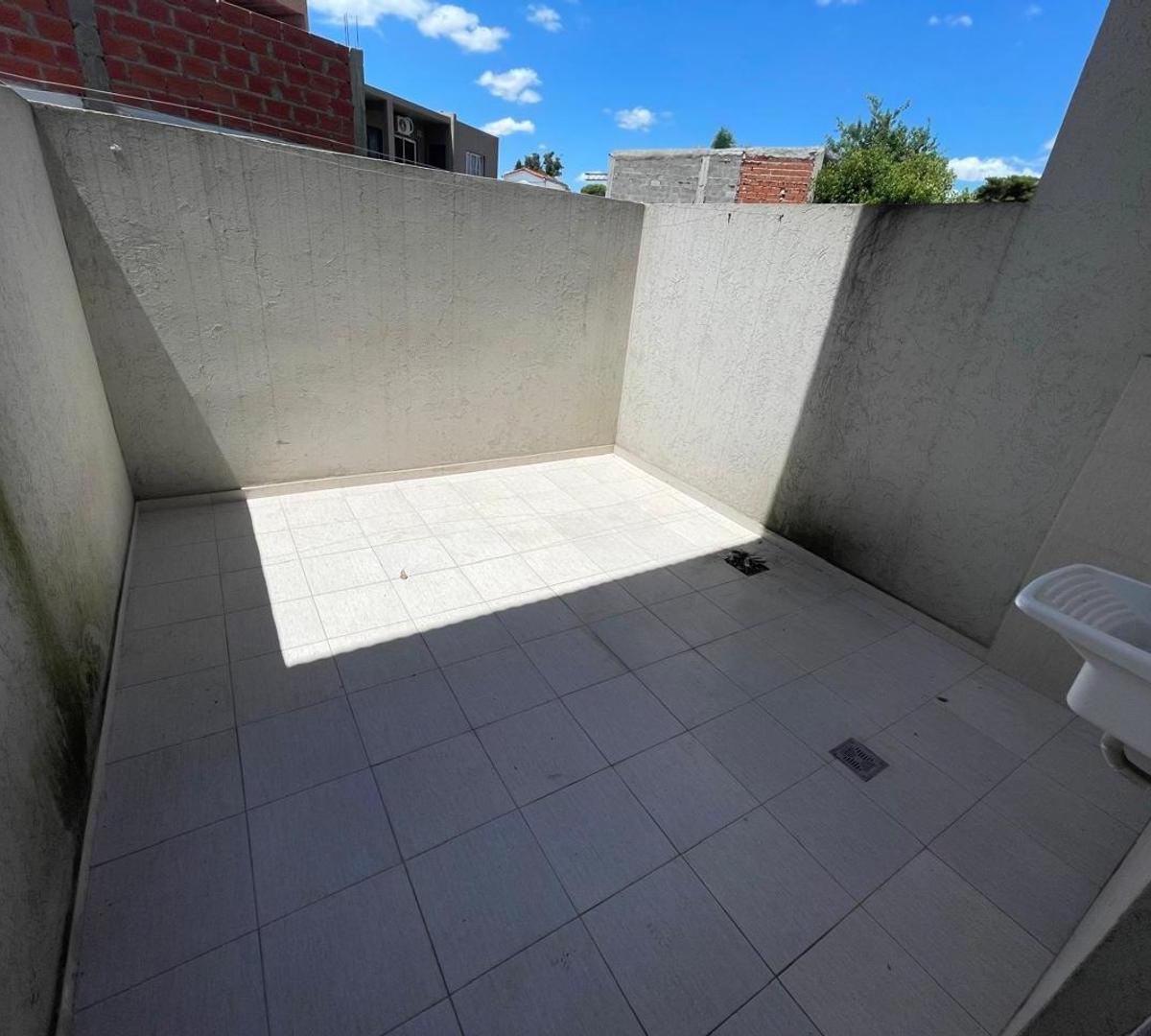 Departamento 2 Ambientes en Venta en José C. Paz 4