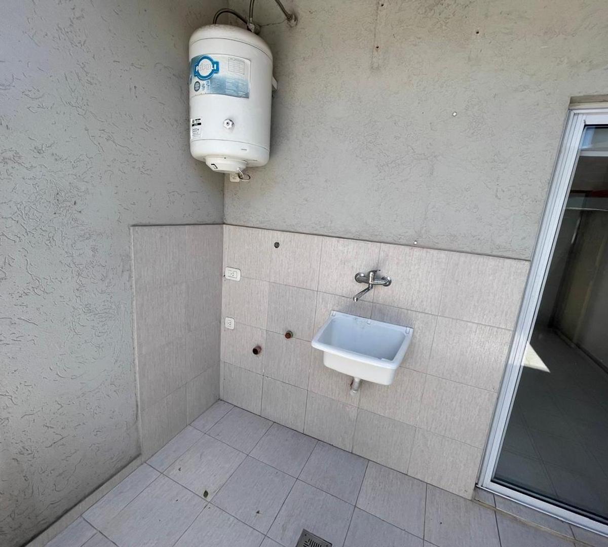 Departamento 2 Ambientes en Venta en José C. Paz 2