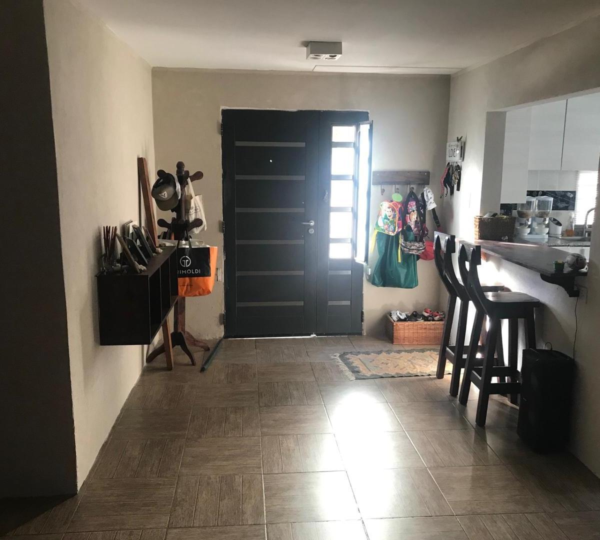 CASA EN VENTA EN JOSE C. PAZ BARRIO LAS MORAS APTA CREDITO