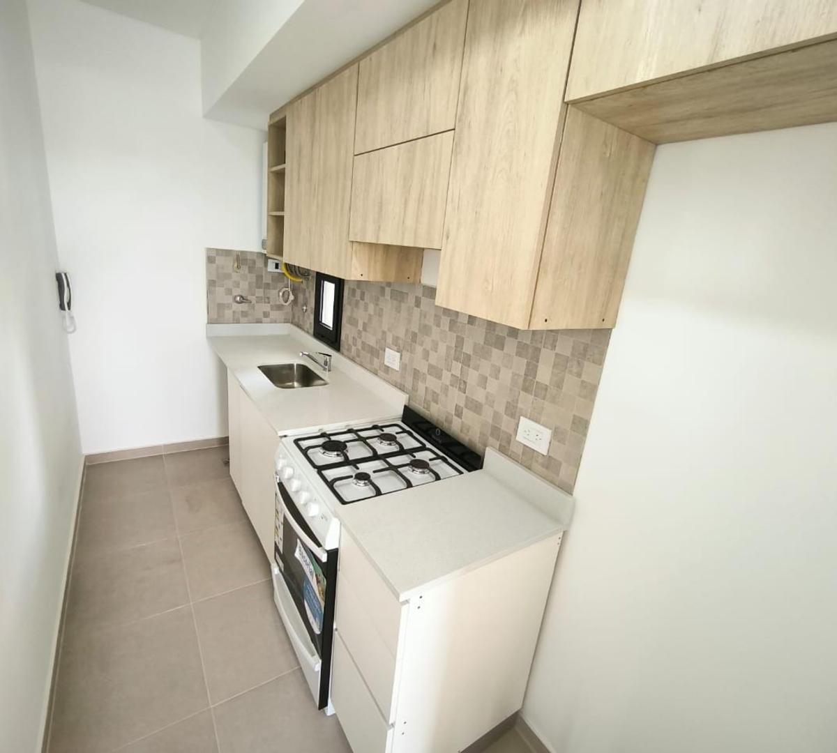 Departamento 3 Ambientes con Cochera en Venta en San Miguel 1
