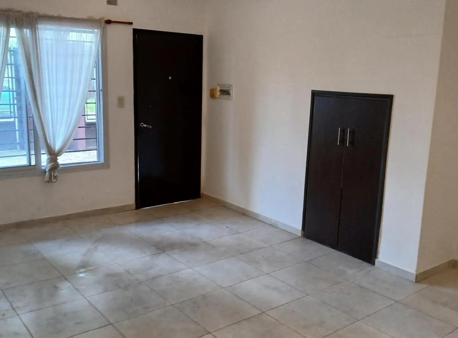 ALQUILER DEPARTAMENTO 2 AMBIENTES PLANTA BAJA COCHERA 5