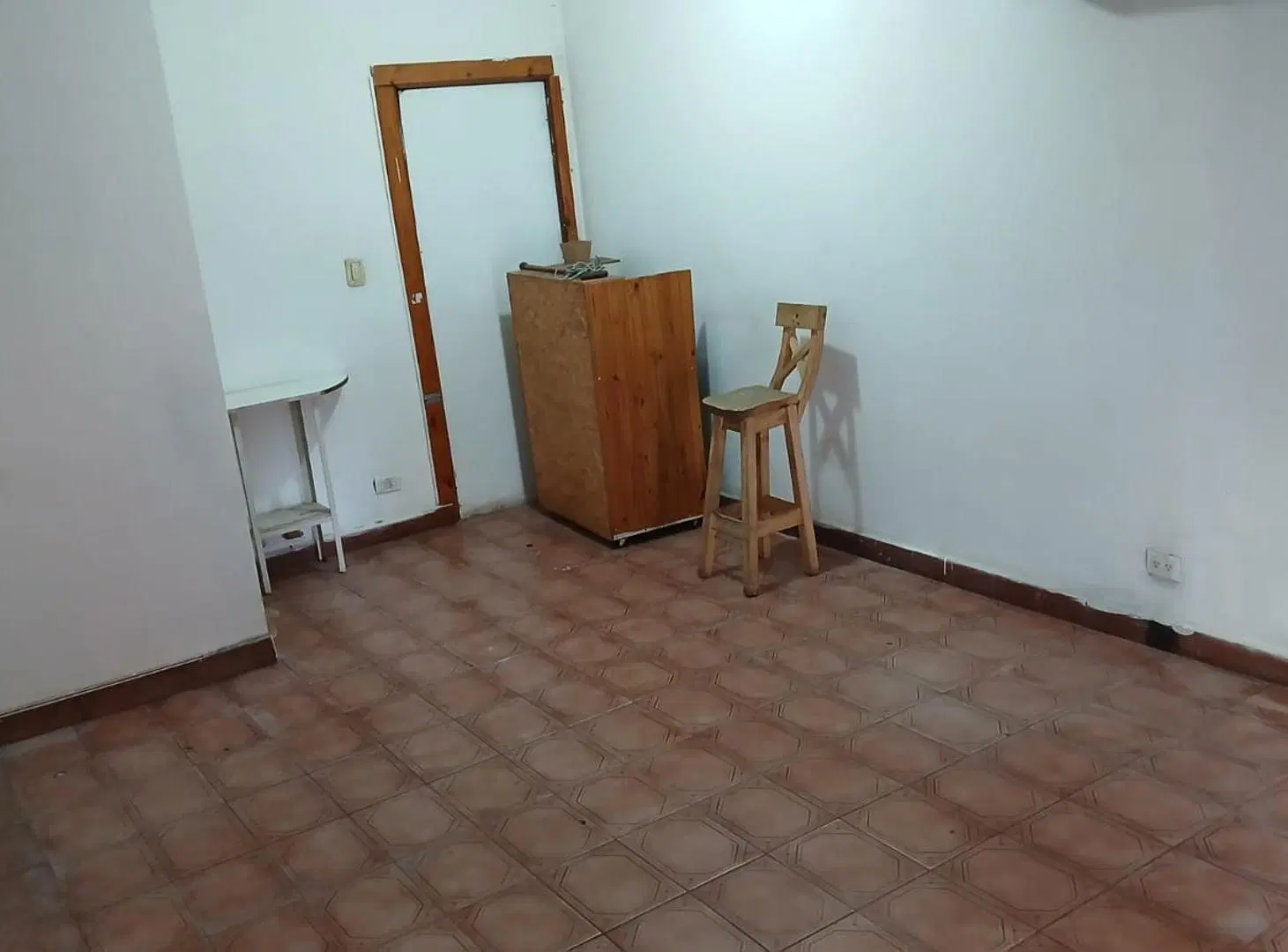 LOCAL + CASA APTO PROFESIONAL O COMERCIAL 3