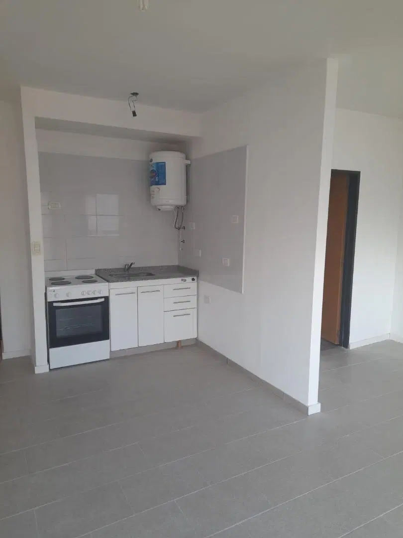 ALQUILER DE DPTO. MONOAMBIENTE EN MUÑIZ 1