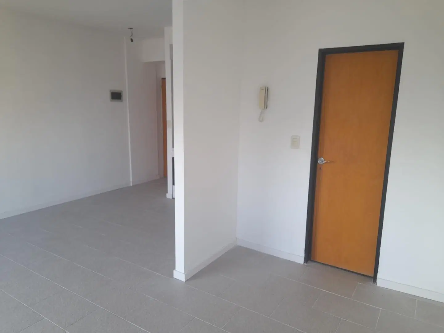 ALQUILER DE DPTO. MONOAMBIENTE EN MUÑIZ 3