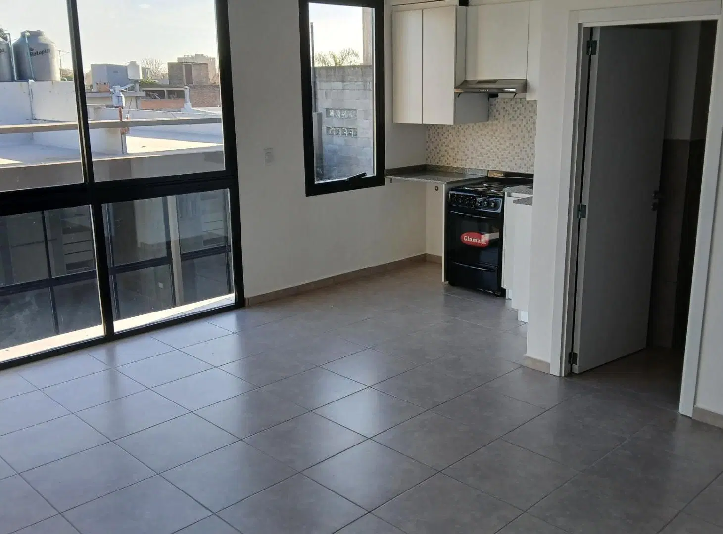 ALQUILER DEPARTAMENTO O OFICINA MONOAMBIENTE JOSE C. PAZ 5