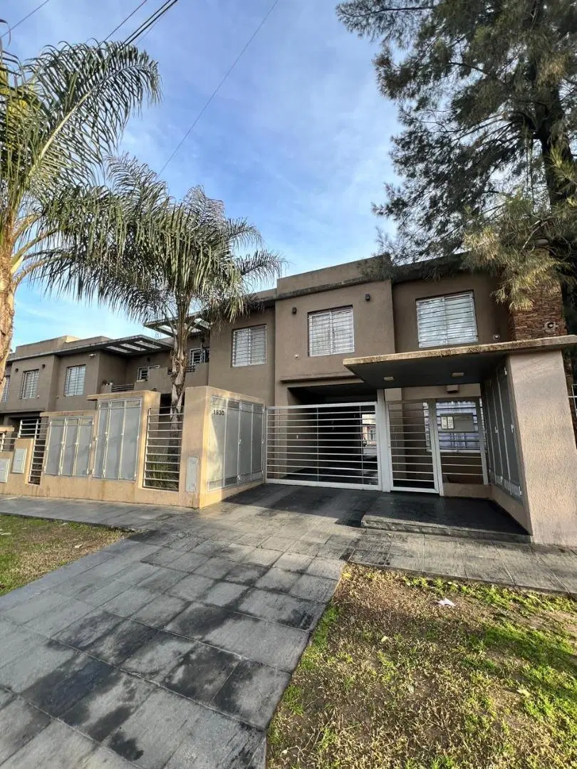 ALQUILER DE DEPARTAMENTO 2 AMBIENTES CON COCHERA EN MUÑIZ 1