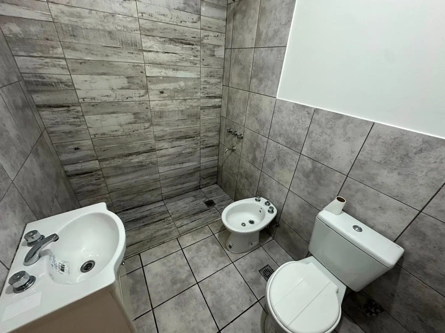 DEPARTAMENTO 2 AMBIENTES EN ALQUILER EN JOSE C. PAZ 8