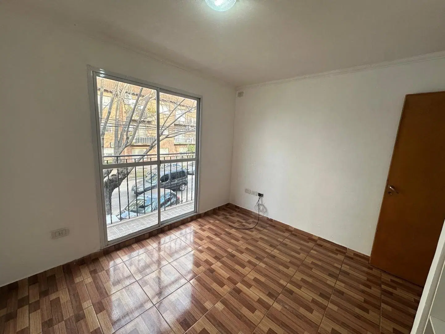ALQUILER DE DEPARTAMENTO 2 AMBIENTES CON COCHERA EN MUÑIZ 8