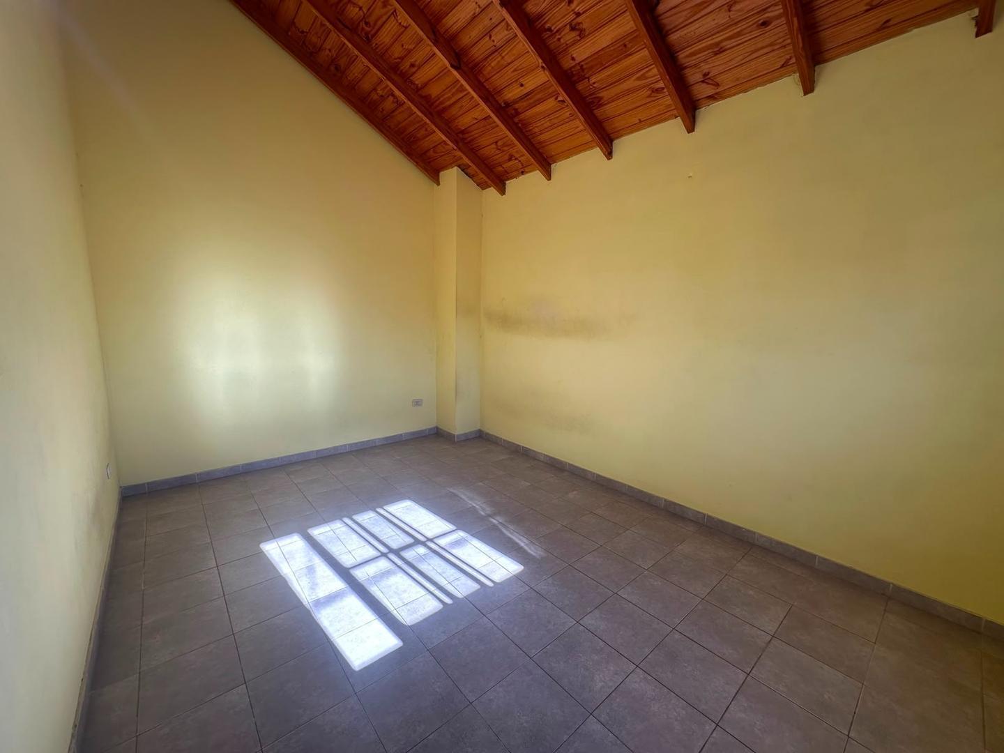 Foto de ALQUILER DE TRIPLEX EN JOSE C. PAZ, imagen 3