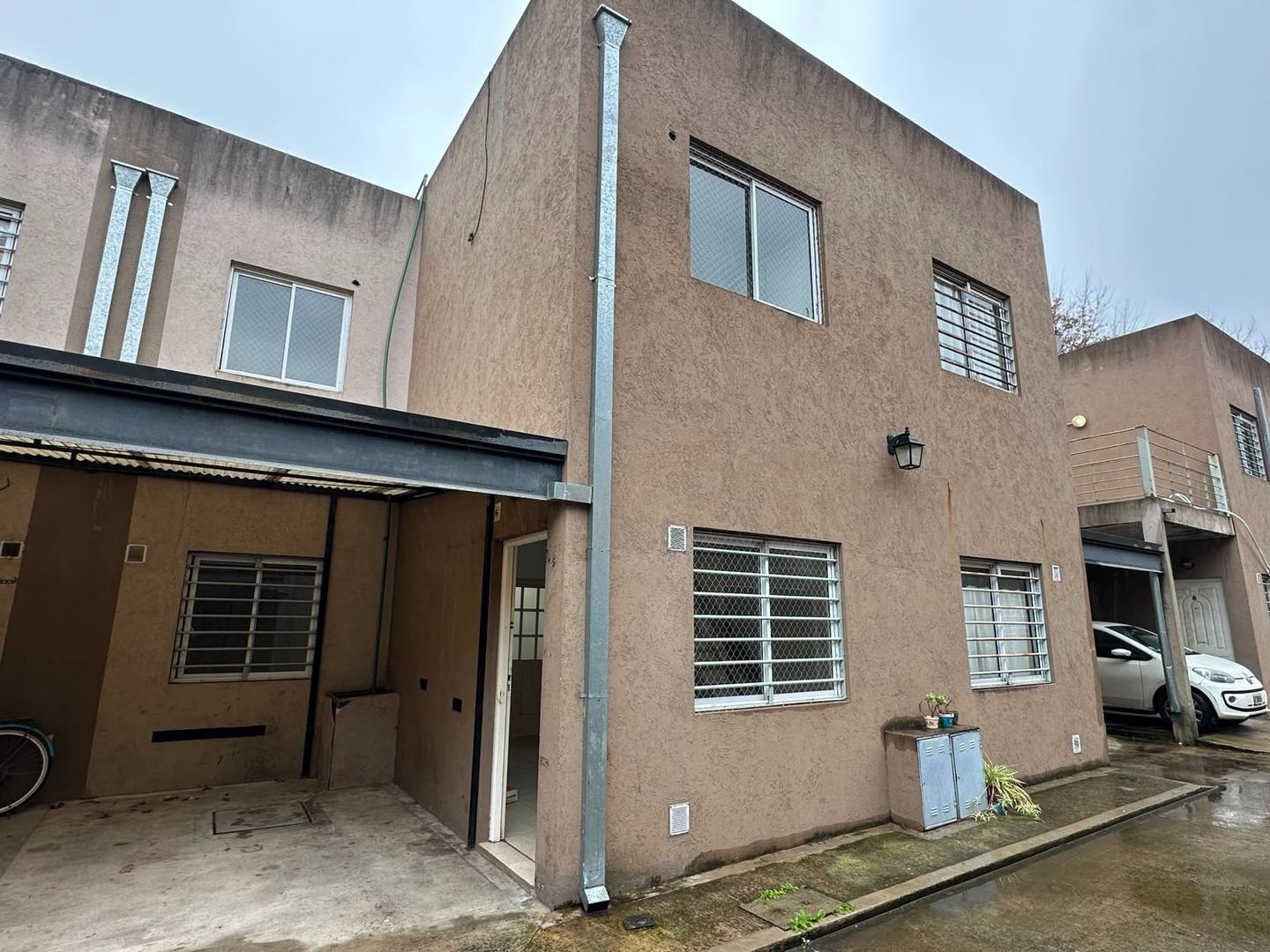 Foto de EN ALQUILER. DUPLEX 3 AMBIENTES C/ COCHERA - SAN MIGUEL, imagen 1