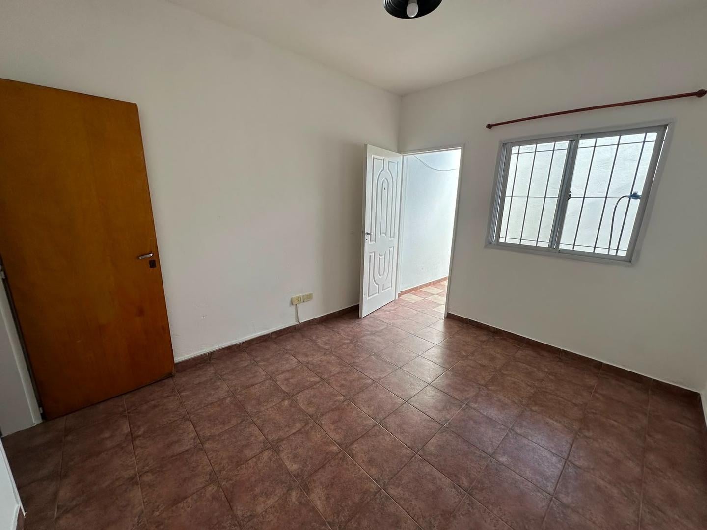 Foto de DEPARTAMENTO EN ALQUILER - 2 AMBIENTES EN JOSÉ C. PAZ, imagen 4