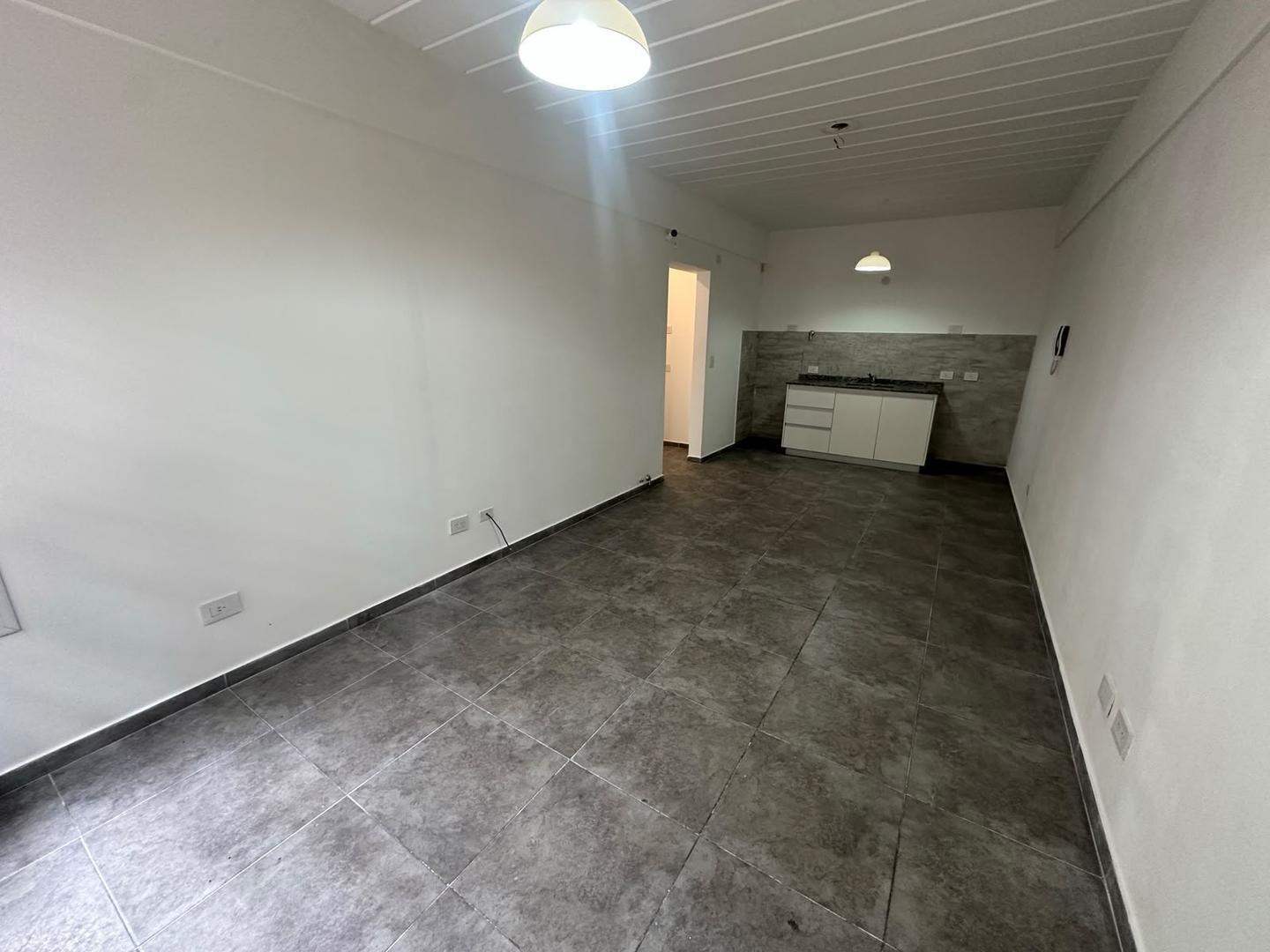 Foto de ALQUILER. DPTO. 2 AMB. Planta Baja - José C Paz, imagen 2