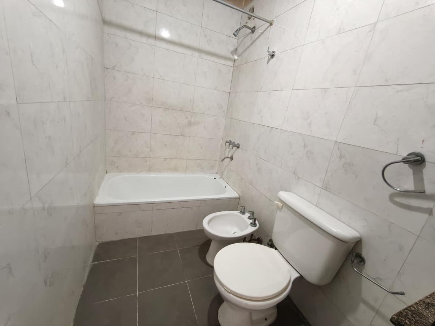 Foto de VENTA DE DEPARTAMENTO MONOAMBIENTE EN SAN MIGUEL CENTRO, imagen 4