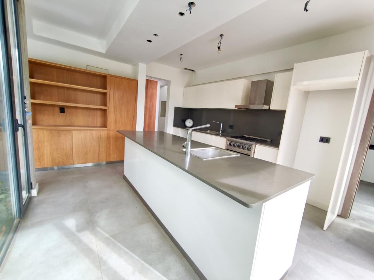 Foto de CASA EN VENTA EN SAN MIGUEL, imagen 1