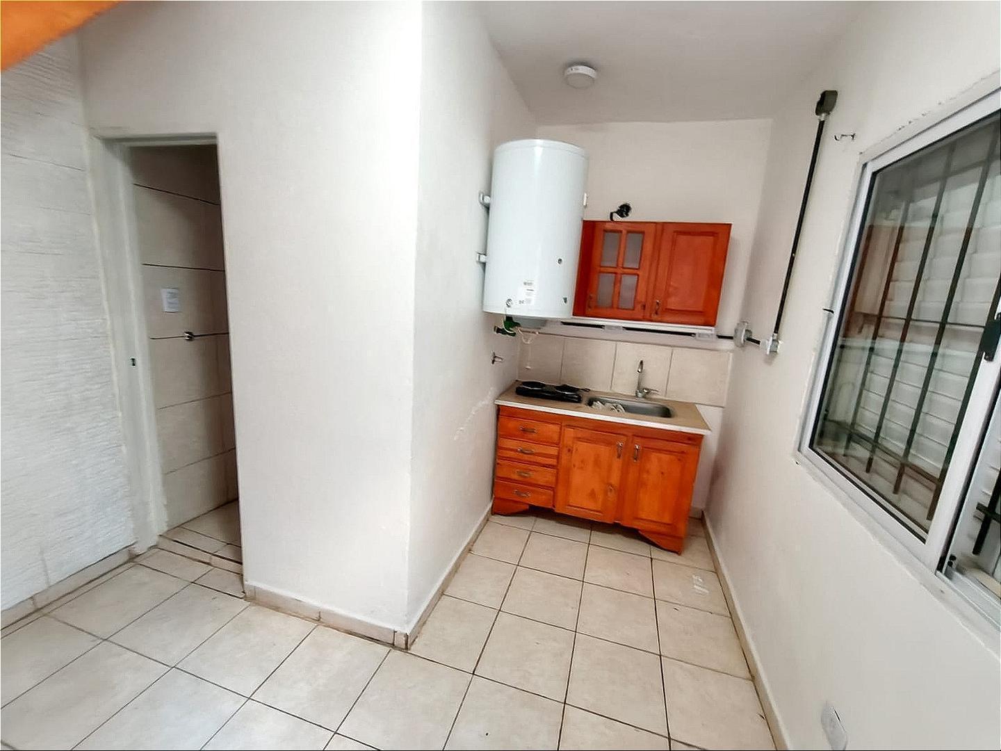 Foto de ALQUILER DE DEPARTAMENTO 2 AMBIENTES EN JOSE C. PAZ CENTRO, imagen 3