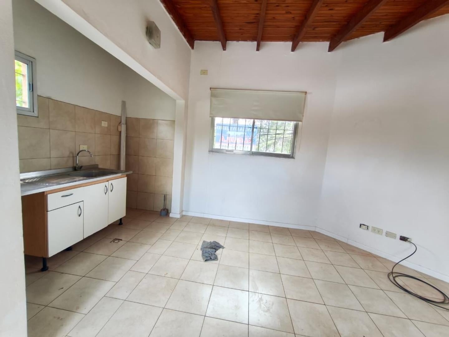 Foto de ALQUILER DE MONOAMBIENTE EN MUÑIZ, imagen 2