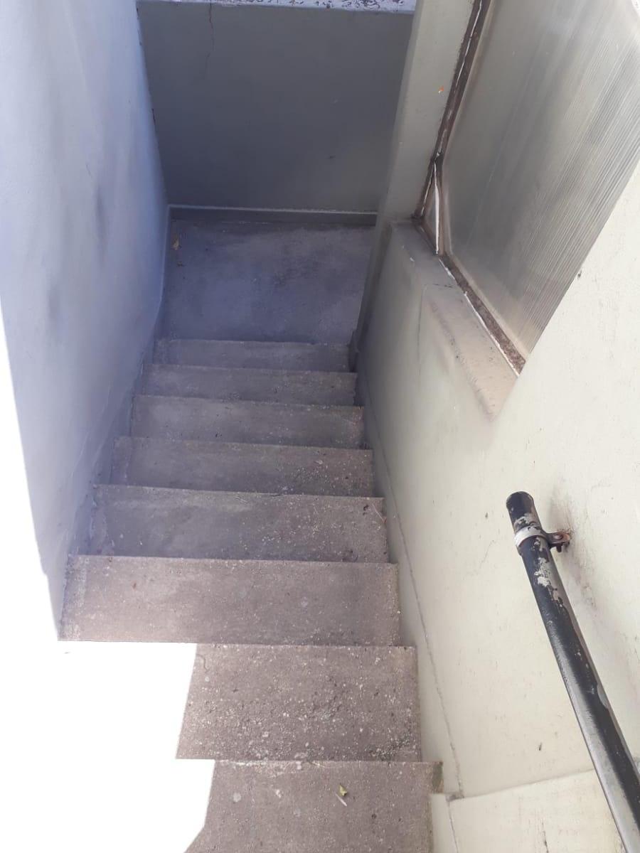 Casa en Terreno Propio C/local Esquina B Juarez y San Blas 8,66 X 16. 5