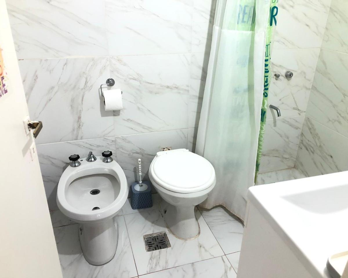 Foto de Av Corrientes 1700- Monoambiente 30m2- luminoso- whatsapp1136072562, imagen 4