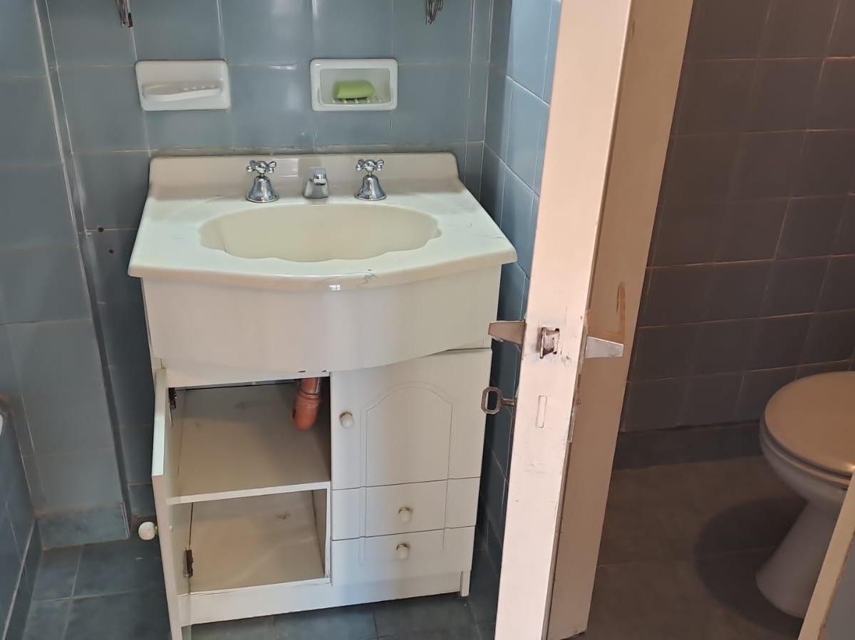 3amb Balcón Frente 80 m² - Expensas 100.000 - Av Rivadavia 5268 - Whatsapp 3