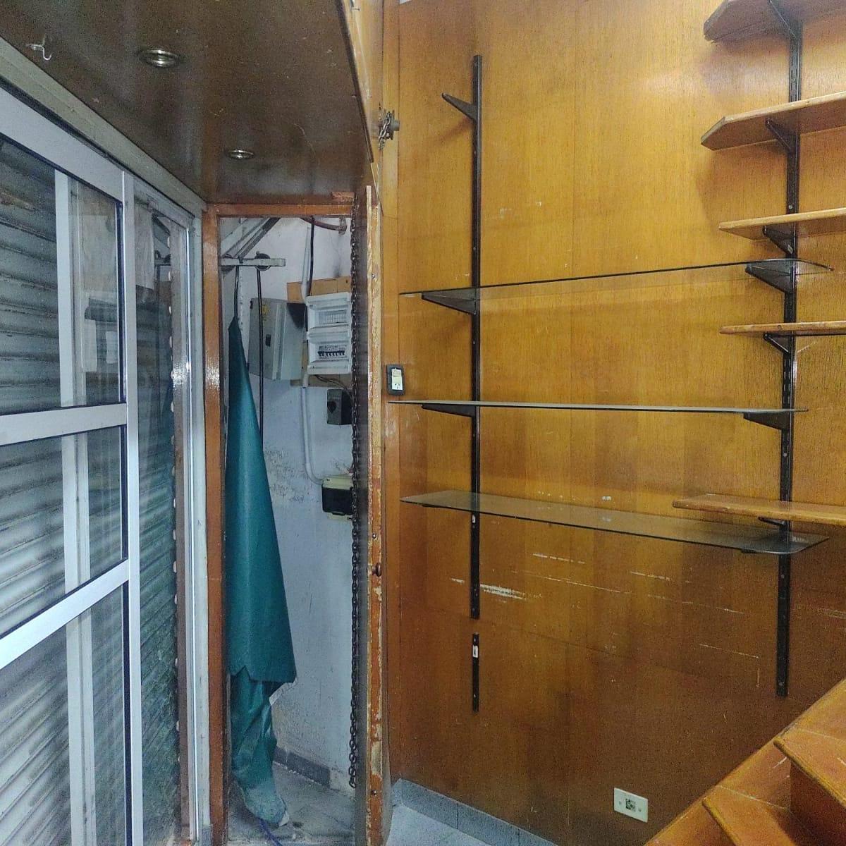Local C/vivienda - Esquina Av Directorio y m. Castro - Sin Expensas Wp 2