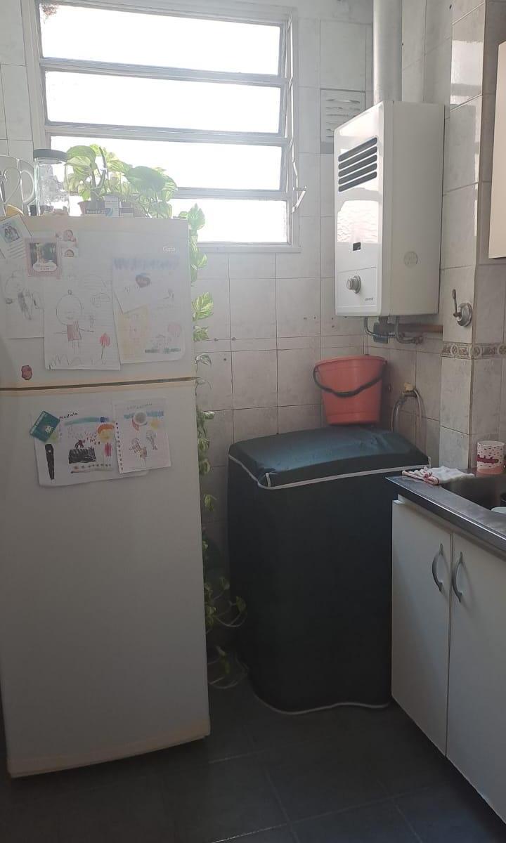 Amplio 2amb Av Rivadavia 11064 Piso 1 X Esc. Muy Baja Expensa 3