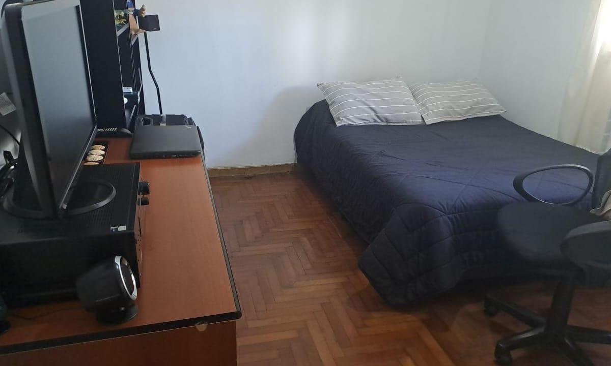 Amplio 2amb Av Rivadavia 11064 Piso 1 X Esc. Muy Baja Expensa 4
