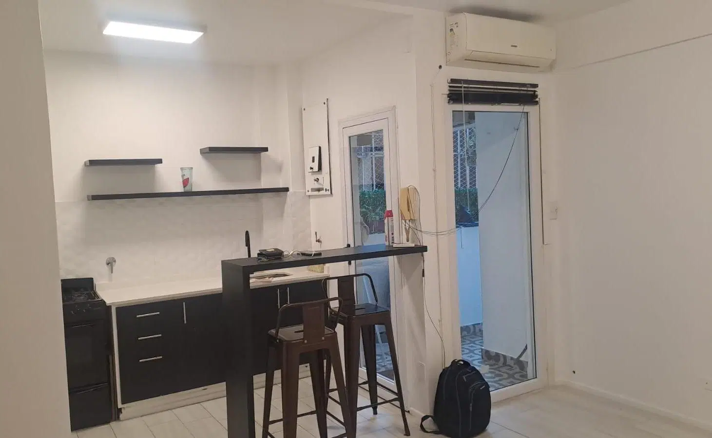 2 amb Balcón lateral- Lavadero- Reciclado a Nuevo- a una cuadra Subte 3