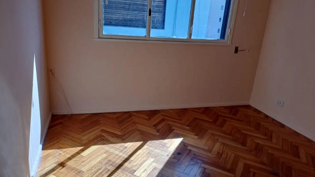 2 amb amplios y luminosos- Pringles y AV Rivadavia 1