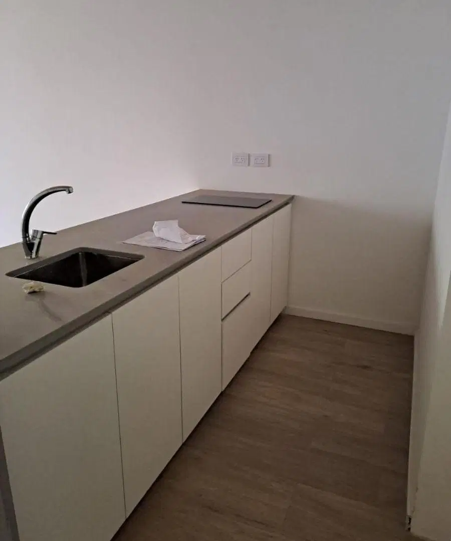 Monoambiente Amplio Divisible 45m2- Categoría- Balcón frente- a Estrenar- Cerca Av Santa Fe y Subte 4