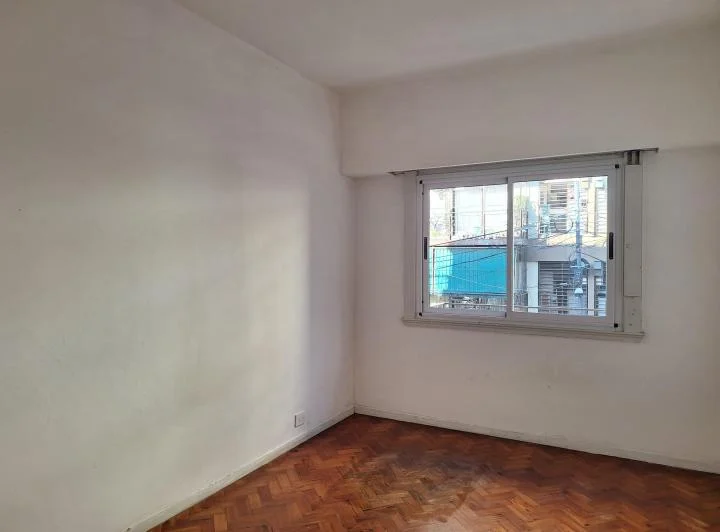 PH 3 AMBIENTES PRIMER PISO POR ESCALERA -SIN EXPENSAS 3