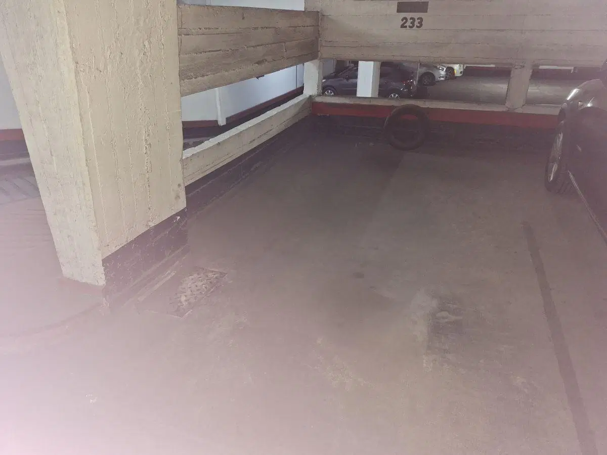 COCHERA FIJA CUBIERTA EN TERCER PISO POR RAMPA 4