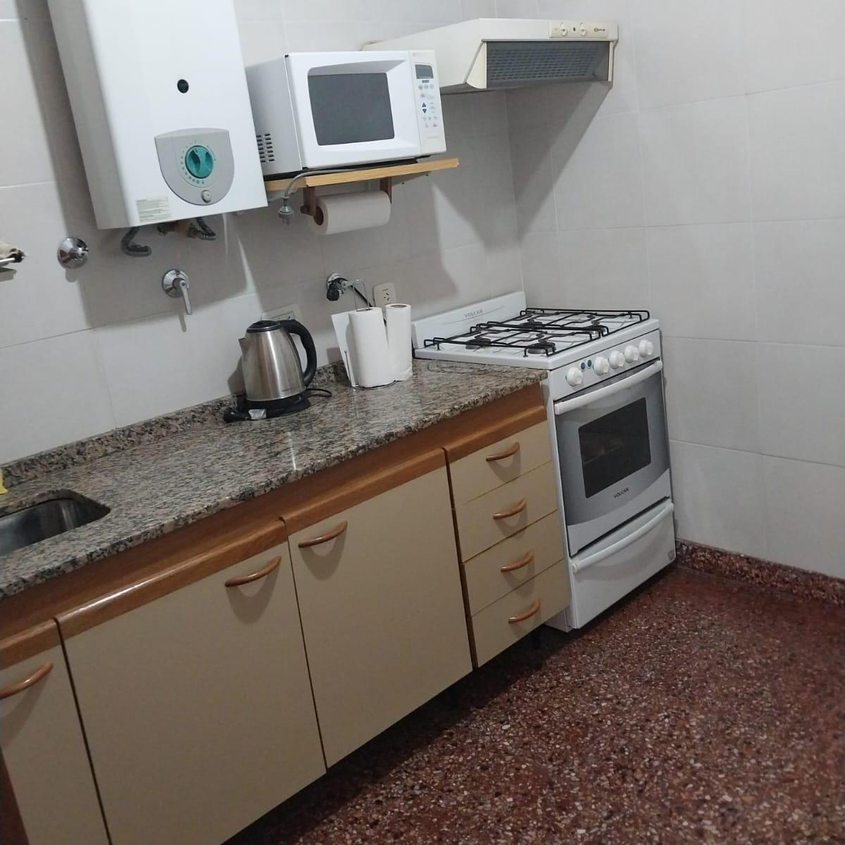 Encantador PH de 2 Ambientes con Dep. de Servicio y Gran Terraza Propia. 113 m² 4
