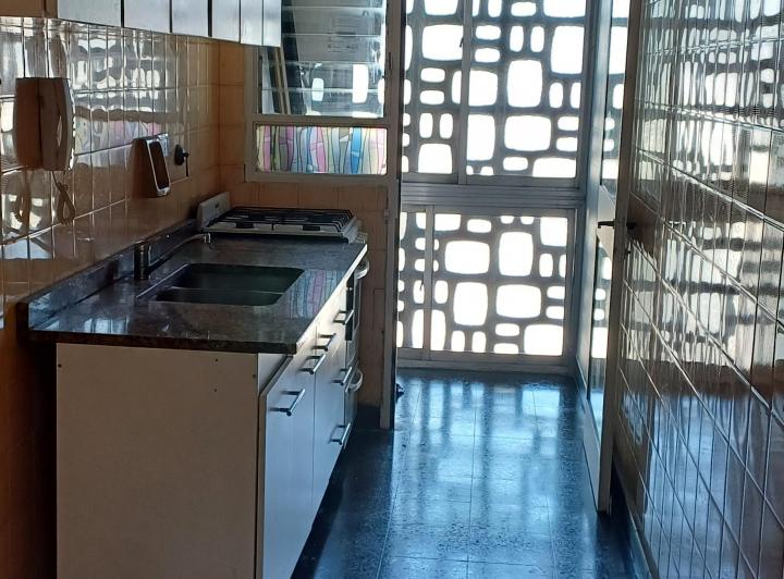 Departamento de 4 ambientes con balcón.Vista Panoramica.Excelente ubicacion  2