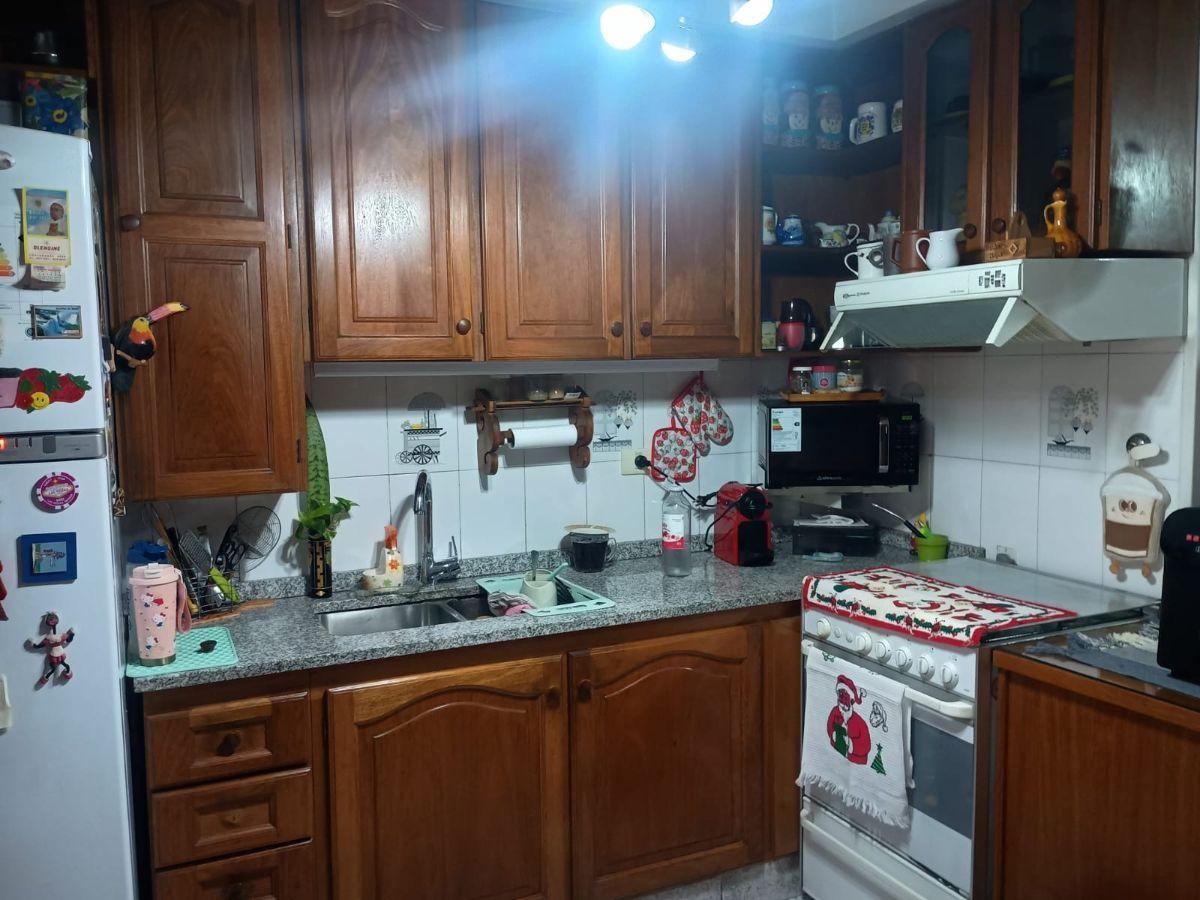 Foto de Espectacular!! 2 casas en PB y 1er piso. 10 amb con local, garage para, imagen 3