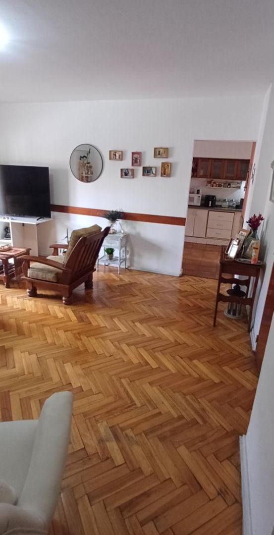 Foto de Departamento 4 ambientes en esquina 2 balcones. Excelente ubicacion, imagen 2