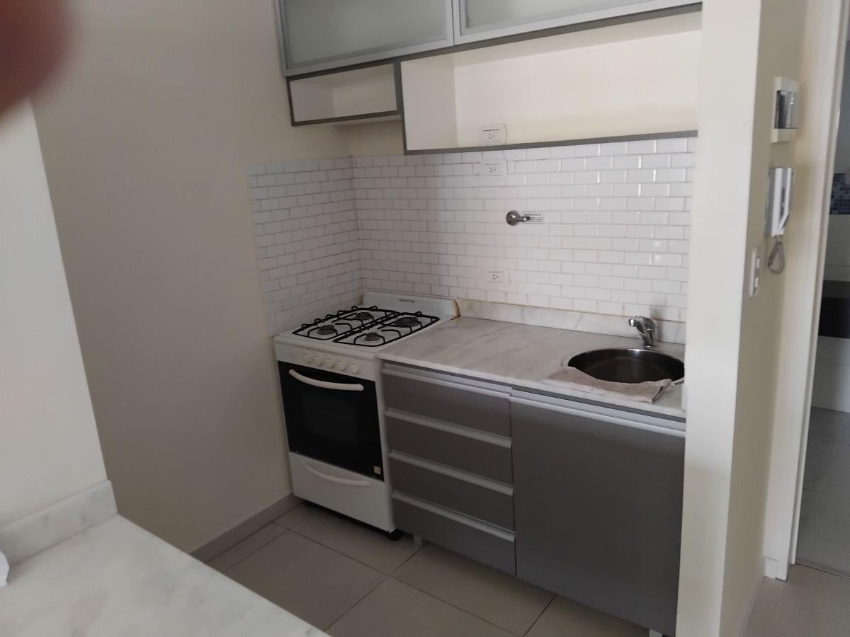 Foto de EXCELENTE MONOAMBIENTE 50 M2 BALCON MUY LUMINOSO, imagen 3