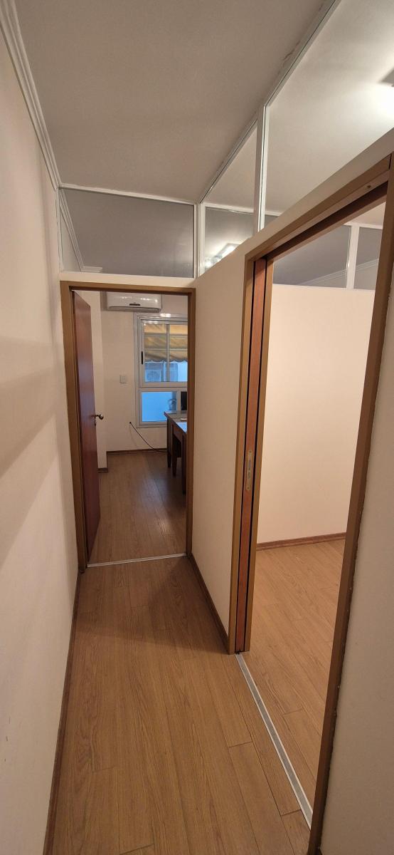 VENDO Oficina con renta APTO CREDITO 27M2 en perfecto estado en el corazón del microcentro