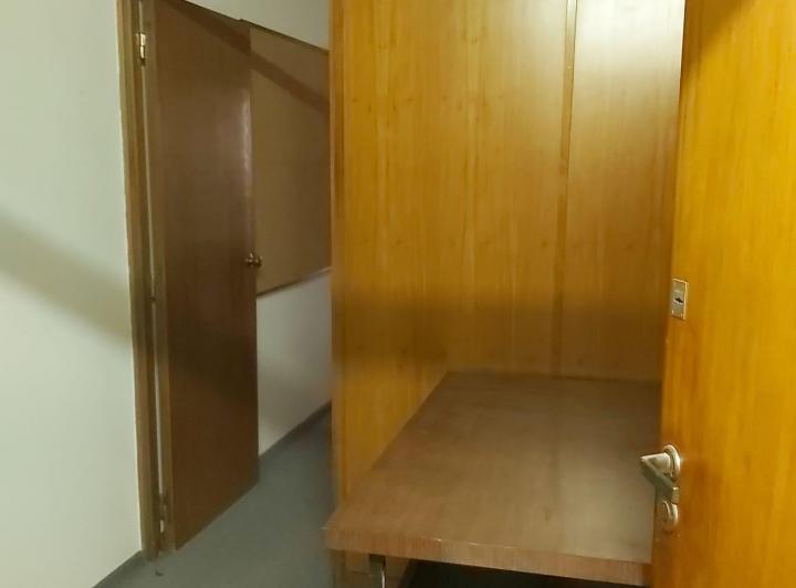 Oficina Comercial de 28 m² Amoblada SE ALQUILA 2
