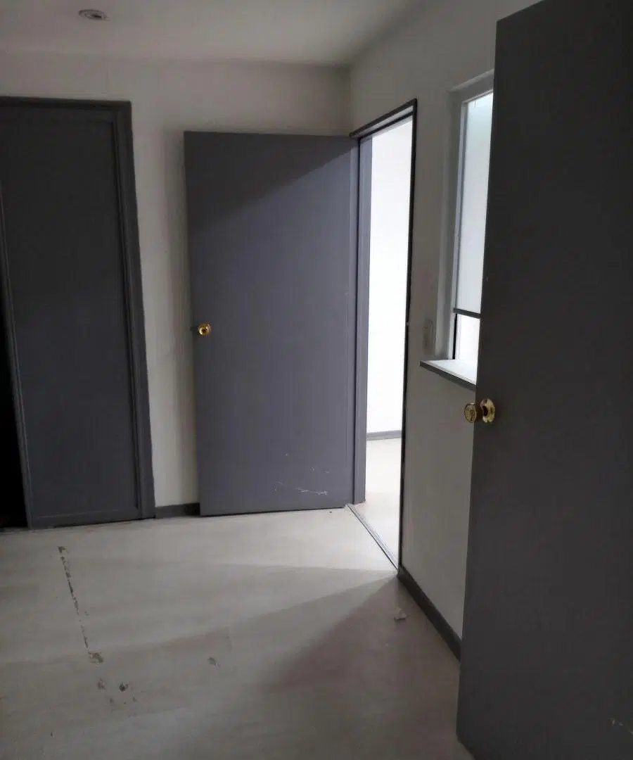 Oficina comercial en venta 127m2 excelente ubicación 6 ambientes APTO CREDITO 3