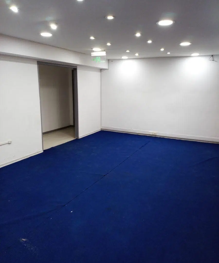 Oficina comercial en venta 127m2 excelente ubicación 6 ambientes APTO CREDITO 5