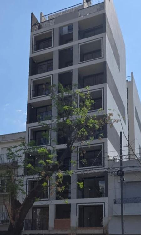 1amb. - Frente con Balcón. 1